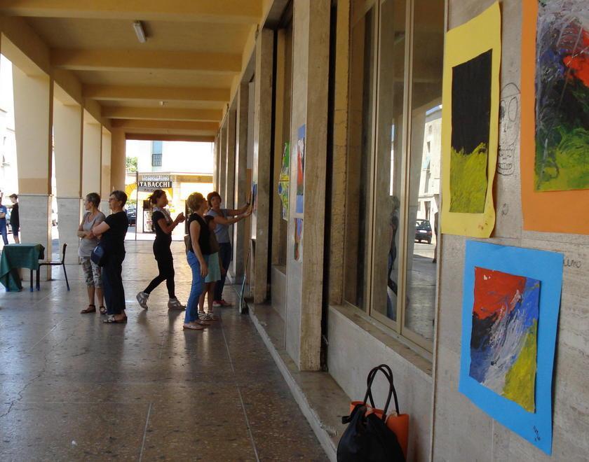 Festa e sorrisi alle medie Fattori 