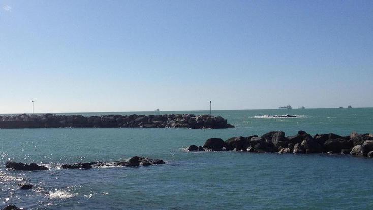 Nubi maleodoranti in città aria sorvegliata speciale