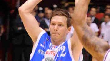 Travis colpisce al momento giusto