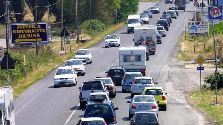 Non si ferma all’alt dei militari Giovane inseguito e bloccato