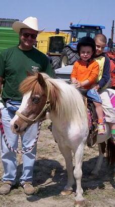 Poggio, merci e bestiame Giornata clou alla fiera