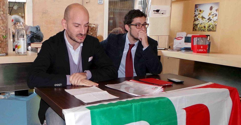 Il Pd in ‘rosso’ spera nelle feste 