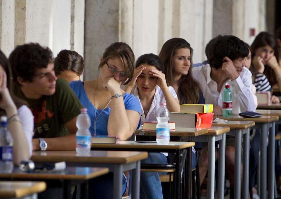 Maturità, fra dieci giorni la prima prova 