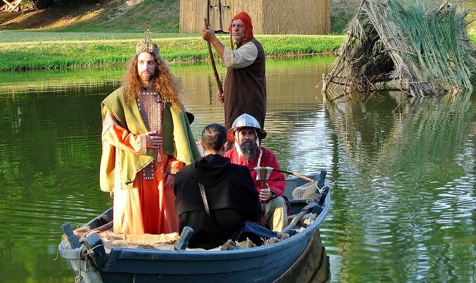 Arriva l’imperatore Pomposa rivive la storia