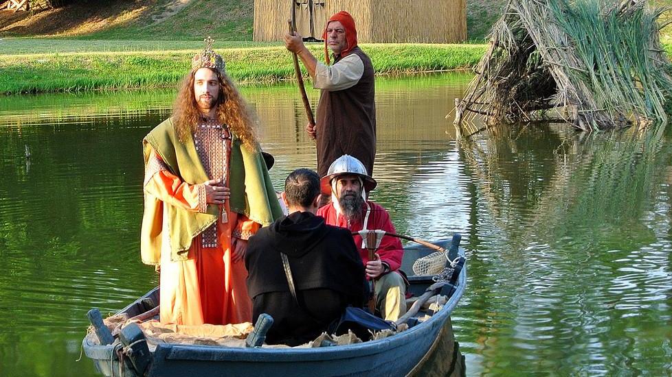 Arriva l’imperatore Pomposa rivive la storia