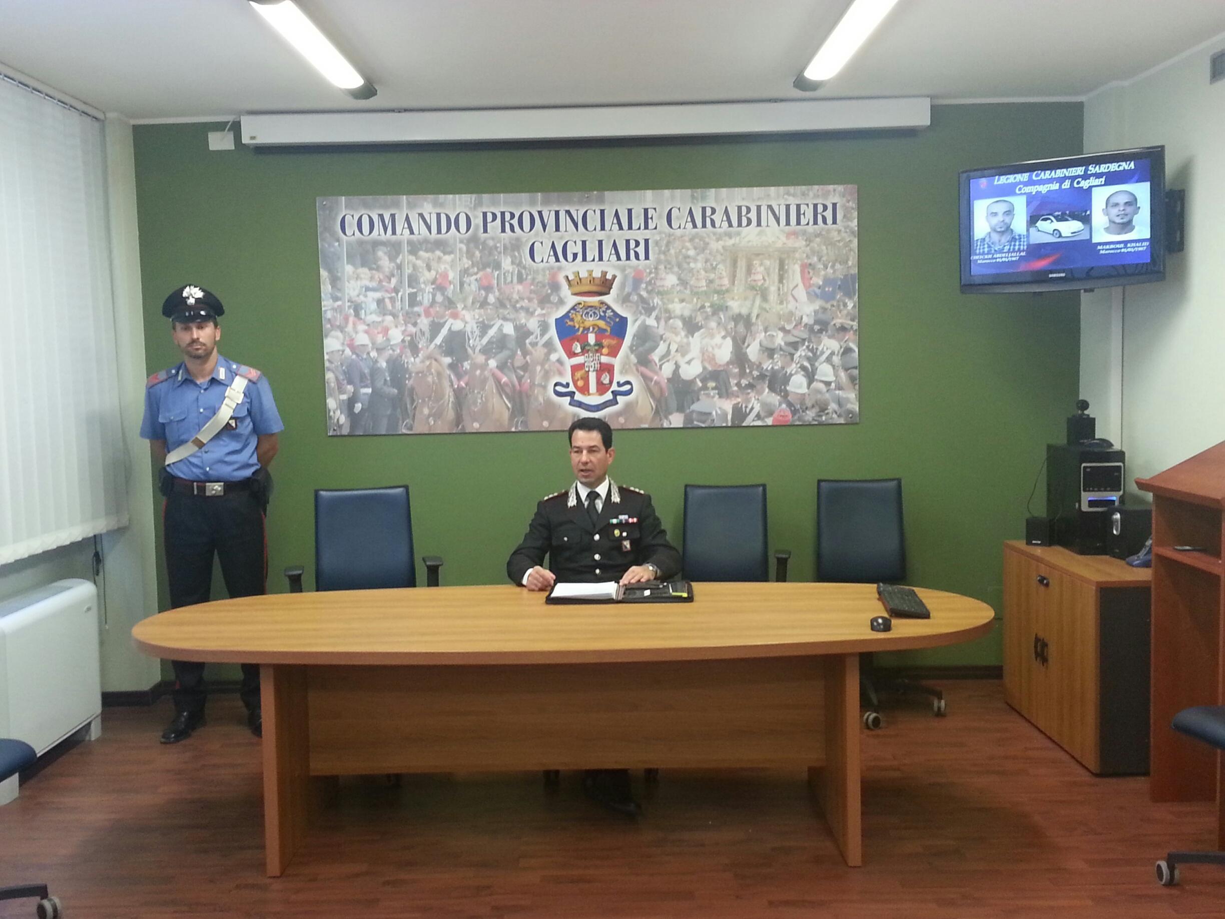Minacciano con la pistola un 70enne per rubargli l’auto e fanno una rapina nel supermercato 