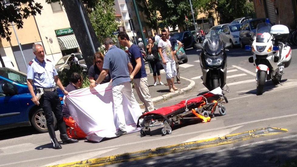 Travolto da un suv, ventenne in gravi condizioni