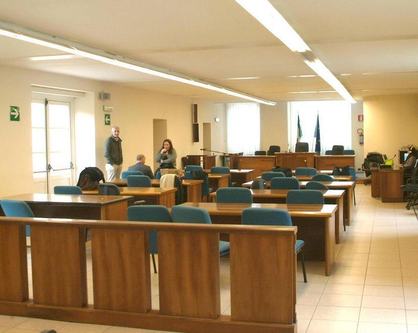 Molestò donna col bambino: condannato a 5 anni 
