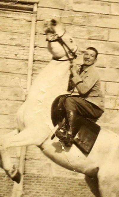 Morti per una mina legata a una vanga 