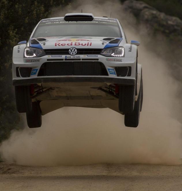 Rally di Sardegna: Ogier e Volkswagen fanno i pigliatutto