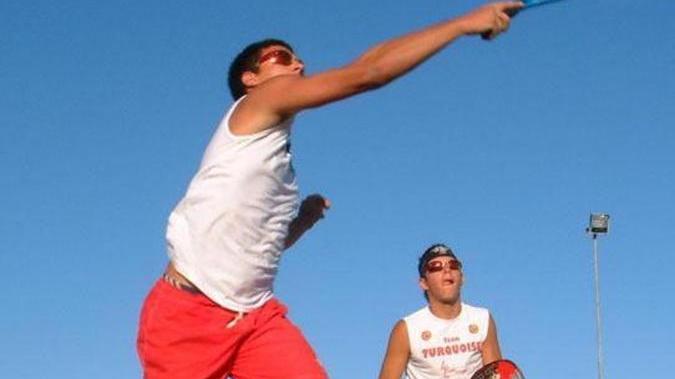 Apre il centro “Aquila beach” tutto su sabbia