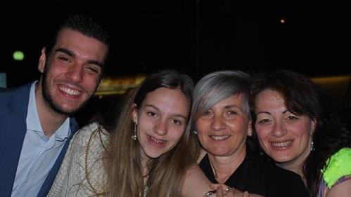 “L’abbraccio colorato” della Marotta