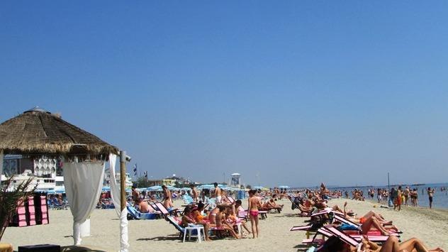 Weekend da tutto esaurito fra spiagge e ristoranti pieni