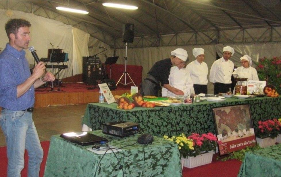 Per fortuna siamo davvero alla frutta 