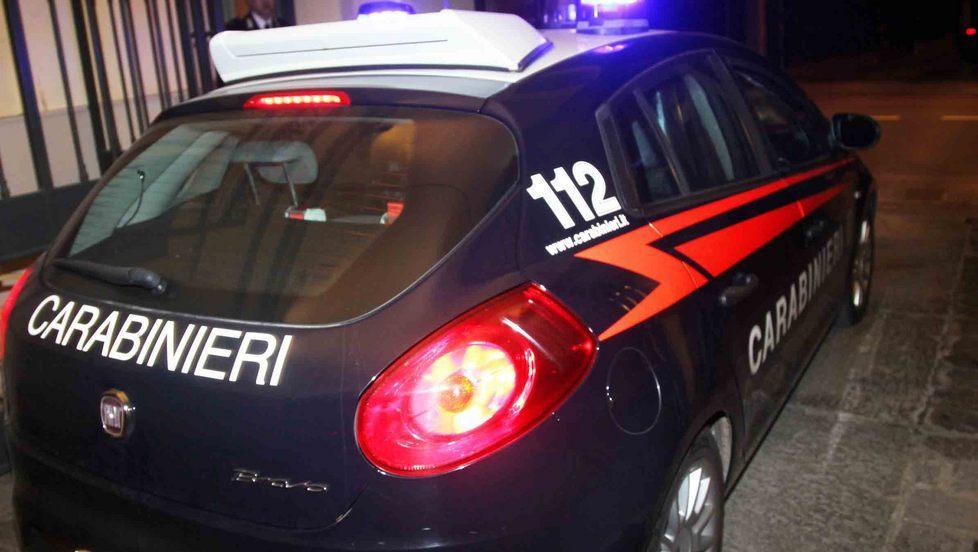 Falsa estetista nel centro di bellezza 