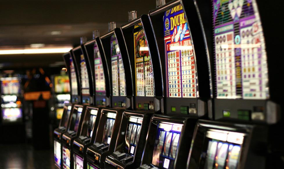 Budoni contro le slot machine, 500 euro ai bar che le rimuovono