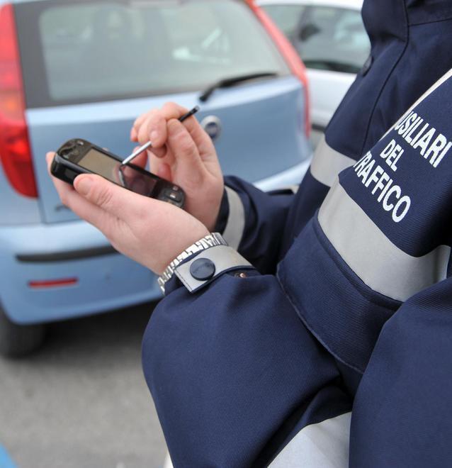Mancano oltre tre milioni di bollette e multe insolute 