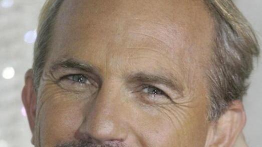 Costner con Besson in un action movie formato vintage