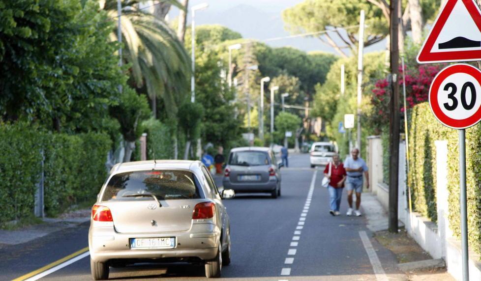 Senso unico e polemiche: rebus in via Michelangelo 