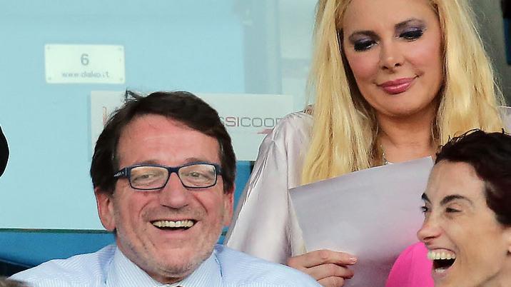 Il saluto al nuovo sindaco