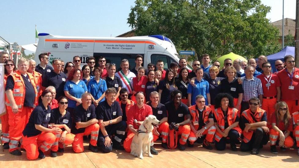 Un’ambulanza per la Croce Blu