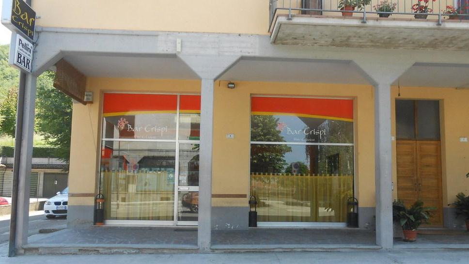 Nel mirino due bar del centro un colpo a segno, l’altro fallito