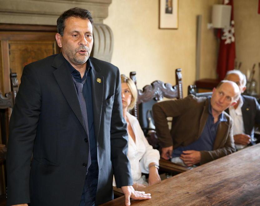 Per Giurlani due sindaci “stranieri” e tre volti nuovi 