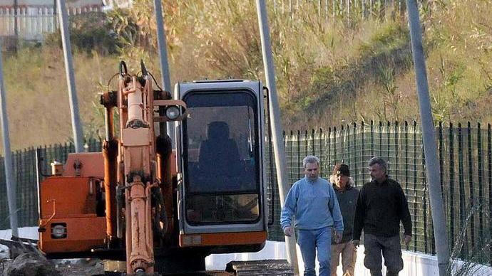 Via Massa Avenza, ripristinato il doppio senso