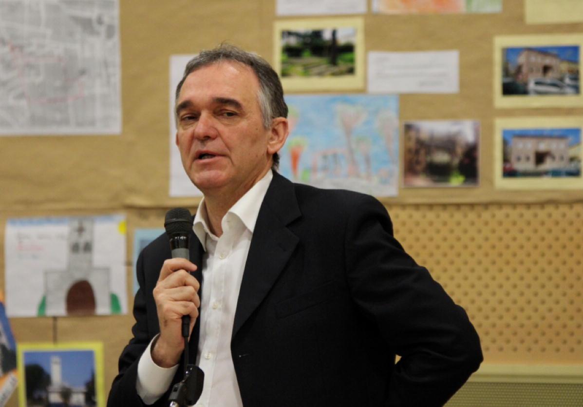 Enrico Rossi: "Filippeschi sbaglia, serve un'integrazione"