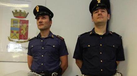 Fabbrica di marijuana scoperta in un casolare