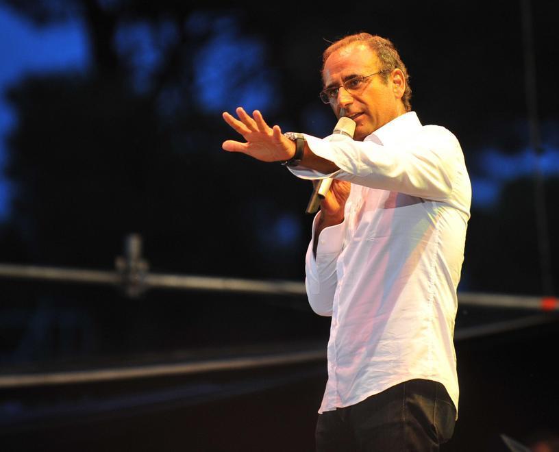 Carlo Conti in Versilia lancia la Pesca del cuore 