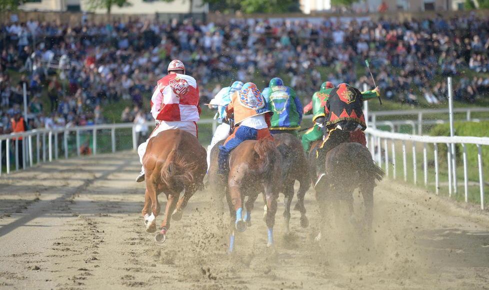Il Cda del Palio si allarga «Nominerò otto membri» 