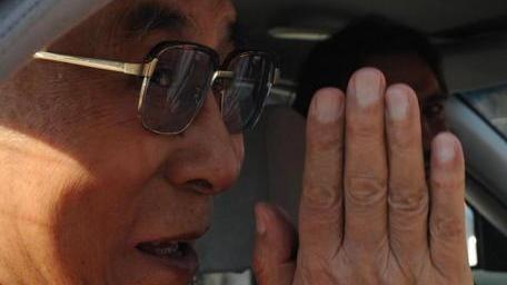 Il Dalai Lama a Pisa: «Qui per promuovere l’unità fra gli uomini»