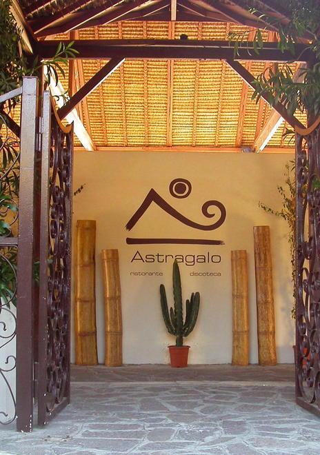 Estate a porte chiuse anche l’Astragalo alza bandiera bianca 
