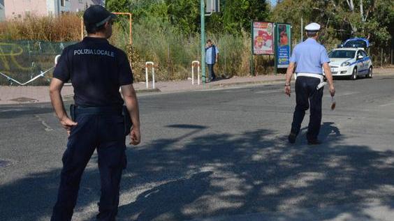 Scontro tra auto e moto, 51enne finisce in ospedale
