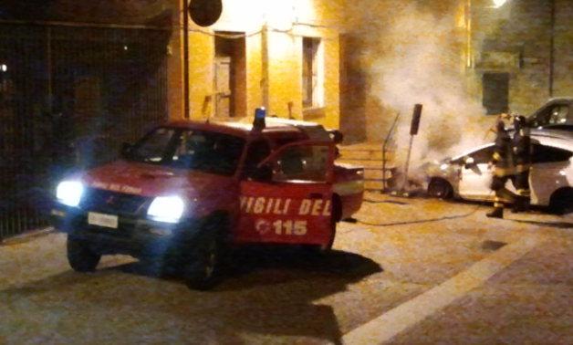 Incendiata la macchina di un giornalista 