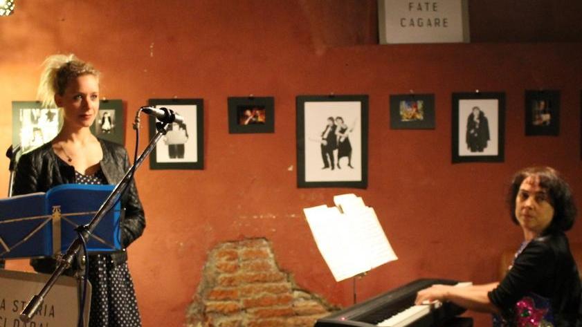 Voce e pianoforte per rendere omaggio a Freak Antoni