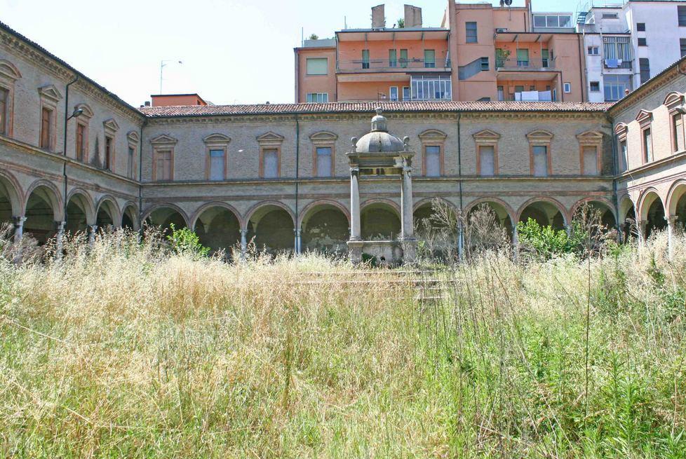 Chiostri e caserme chiedono aiuto a Renzi 