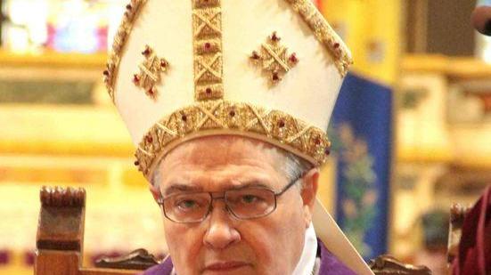 Sospeso a divinis il prete condannato