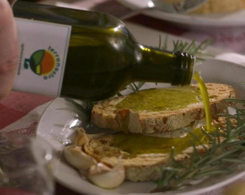 Stop alle oliere truccate e alle aranciate senza frutta 