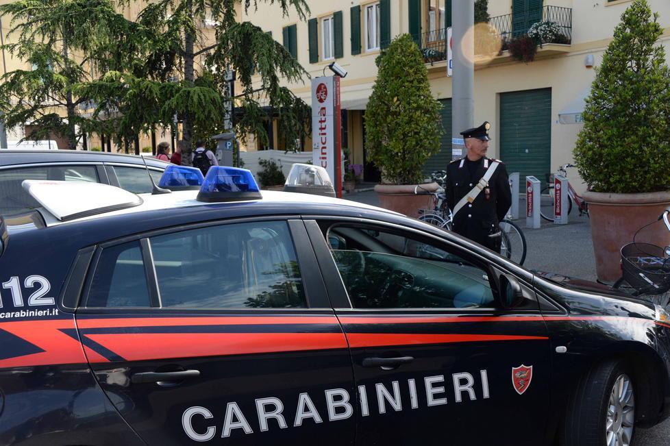 Cede casa gratis a una donna, lei lo denuncia ad agenzia entrate 
