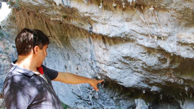 Battaglia su Tiscali, la scalinata della discordia non si farà