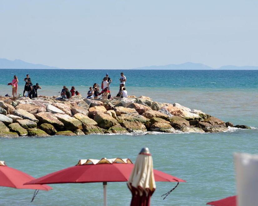 Scogliere di Marina vietate ai bagnanti 