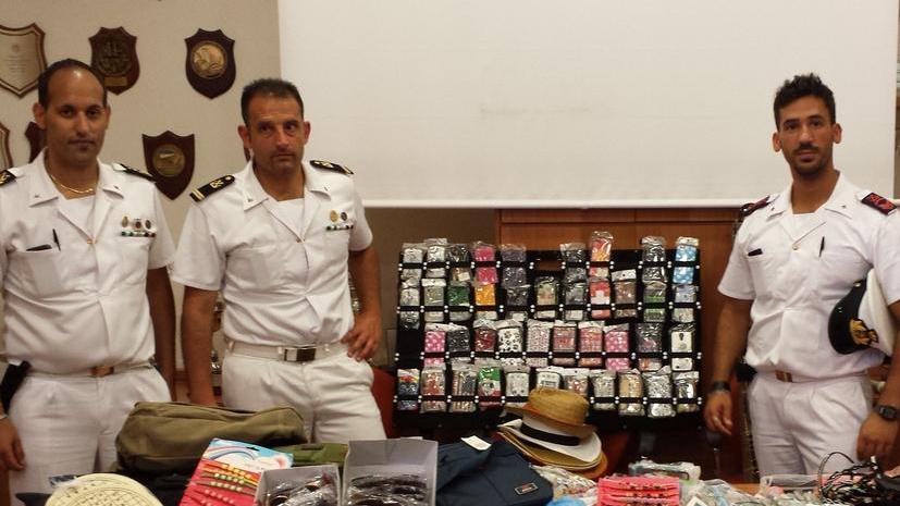 Operazione anti-abusivi, sequestri per 30 mila euro