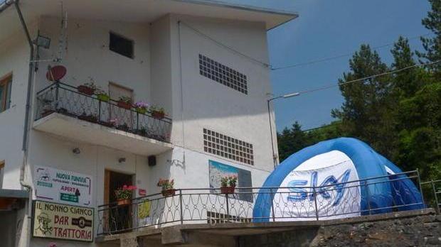 LA CURIOSITA' / In montagna un maxi corso per i dipendenti di Sky