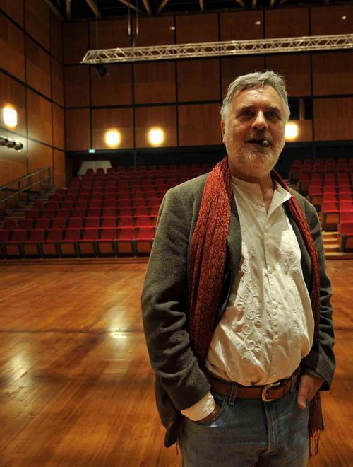“Era delle cadute” un’altra sfida in formato teatrale