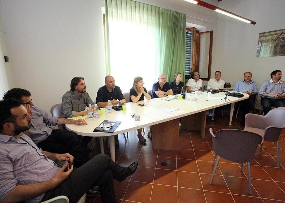 Via 8 dirigenti comunali risparmi per mezzo milione 