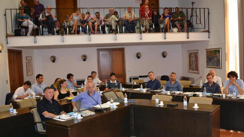 Campiglia, sulla giunta pioggia di critiche dalle minoranze
