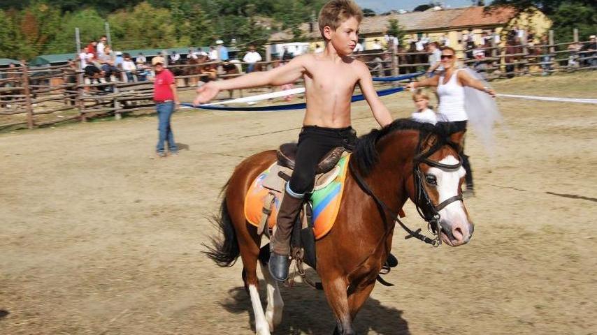 Il baby volteggiatore in pista