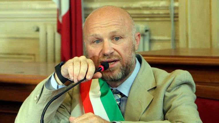 «Bella vita con le tangenti» Arrestato il colonnello